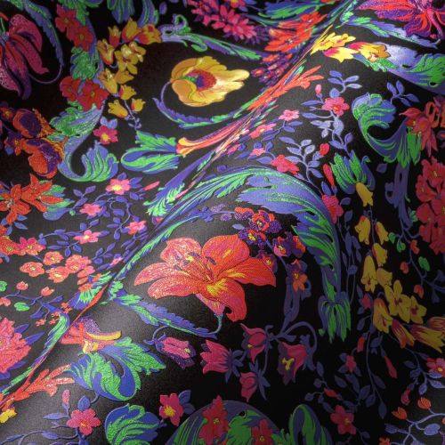 Satyrn Noir Neon - hover