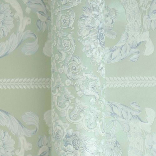 Versace — Nariel Green  - hover